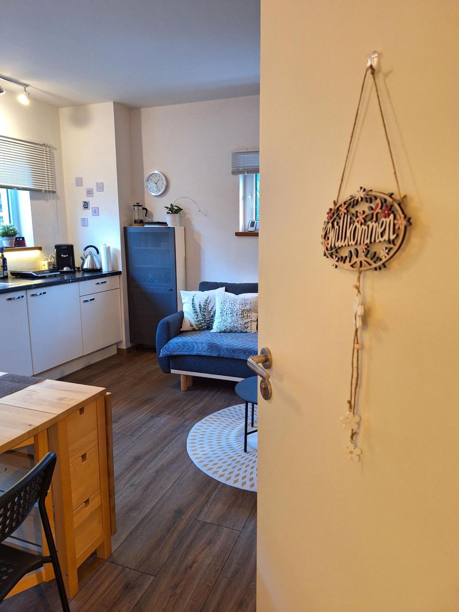 Ideal Fuer Kurze Aufenthalte - Gemuetliches 1-Zimmer-Apartment Adelsdorf Exteriör bild