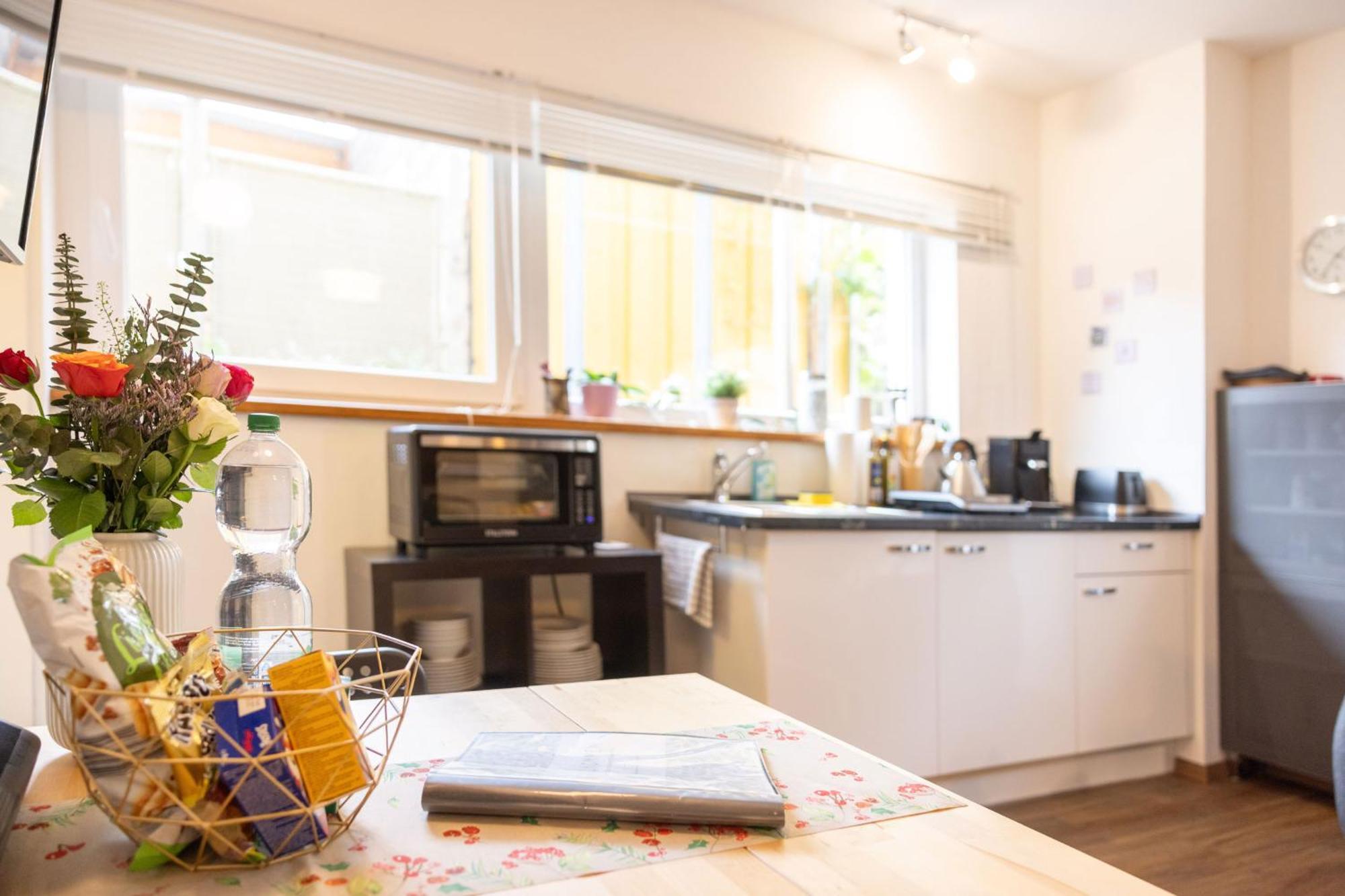 Ideal Fuer Kurze Aufenthalte - Gemuetliches 1-Zimmer-Apartment Adelsdorf Exteriör bild